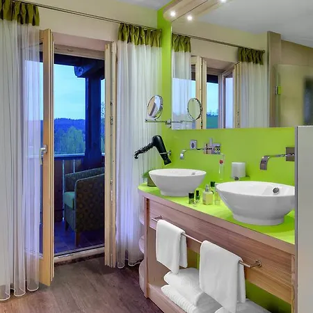 Hotell Der Baeume 2*