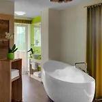 Hotell Der Baeume 2*