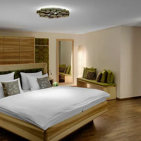 Der Baeume Hotel 2*